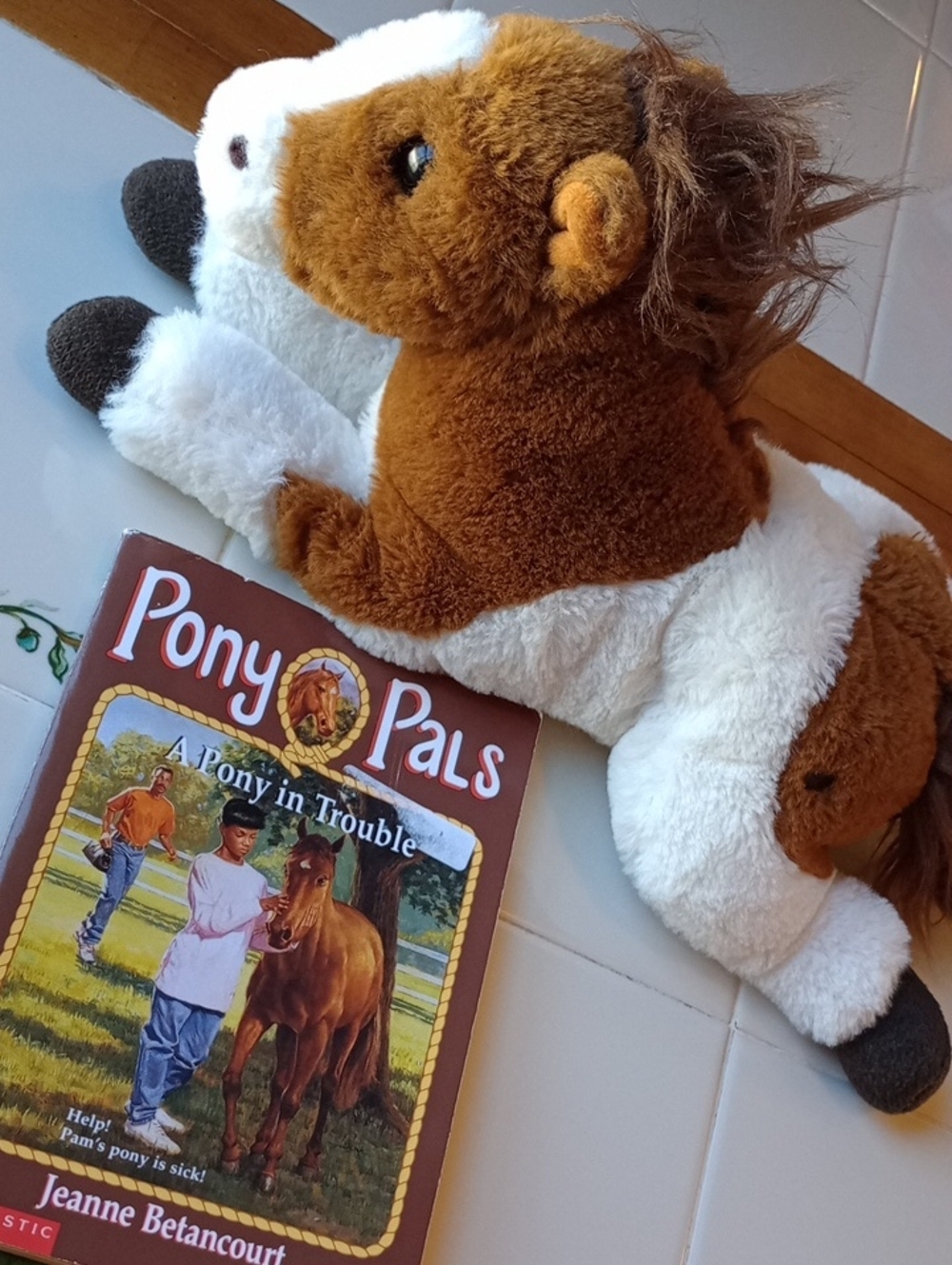 Cuddly Horse 🐴 Plush with Pony Pals Scholastic Kids Book